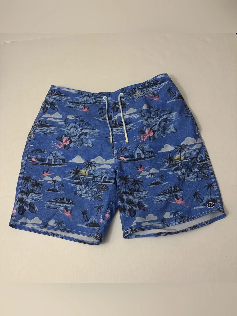 Johnnie-O Copacabana 7” Board Shorts Swim Trunks in  Size LARGE
